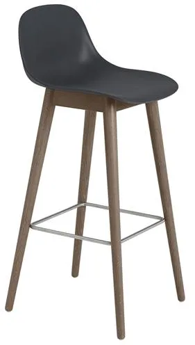 Muuto Fiber Barstol med Trebase og Ryggstøtte Svart/Mørkebrun H97,5 cm